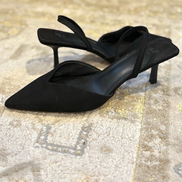 H&M Black Suede Kitten Heels 38 - Picture 1 of 11